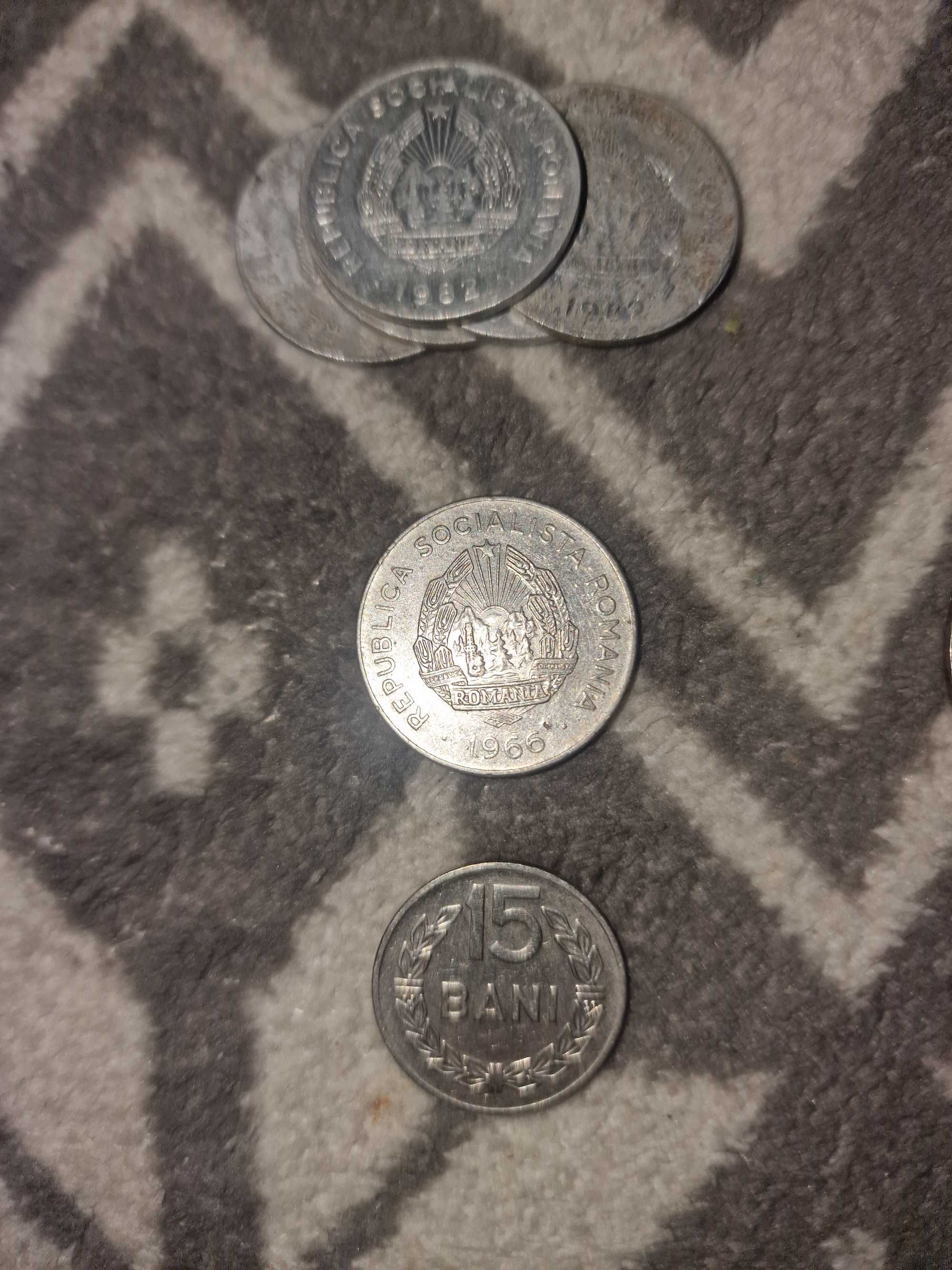 Monede de mai multe tipuri suna ma pentru mai multe detalii.