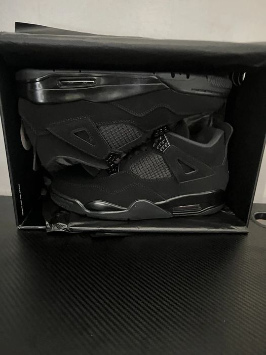 Jordan 4 Black Cat noi
