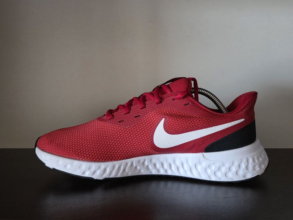 NIKE REVOLUTION 44номер 28см Стелка