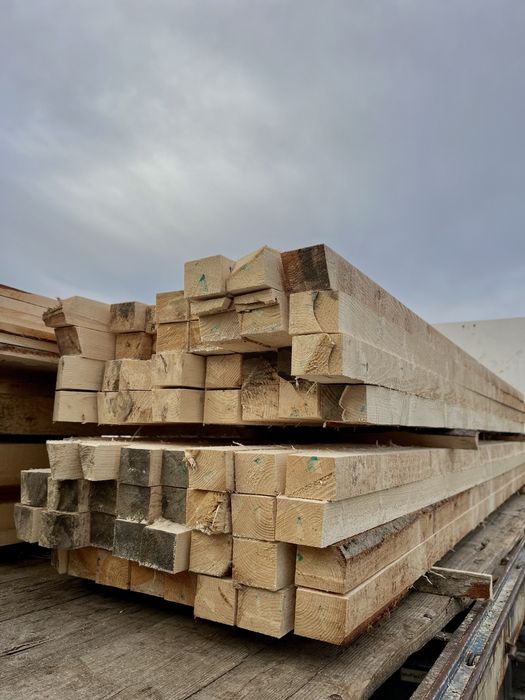 Дърва за огрев и дървен материал