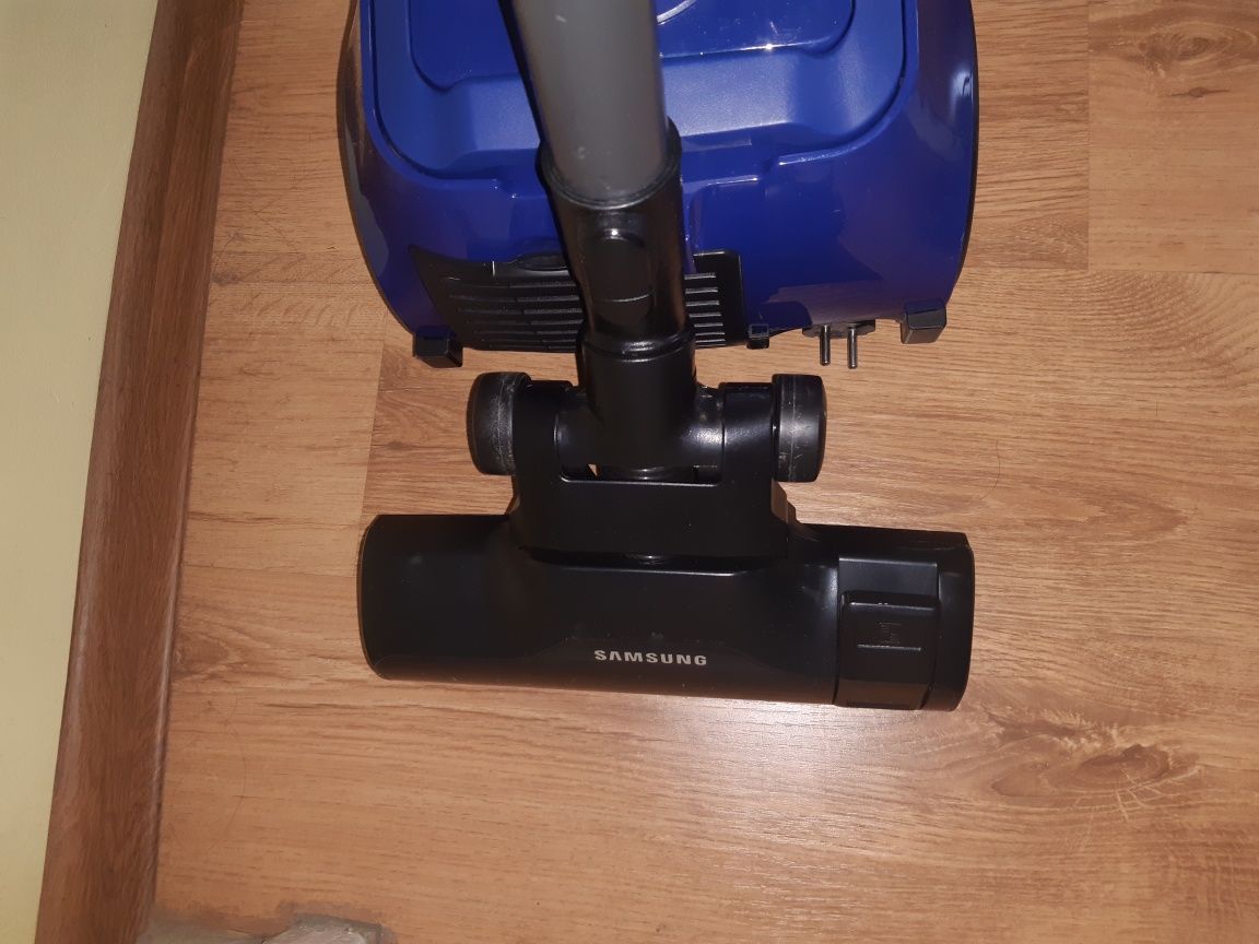 Aspirator Samsung Airtrack aproape nou