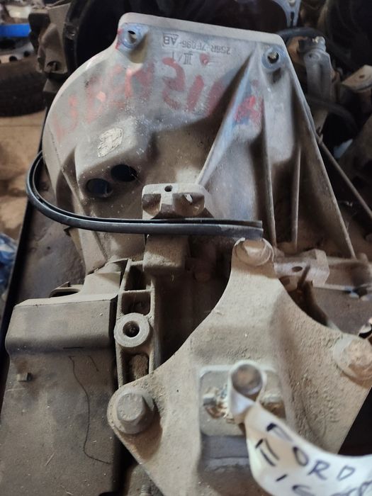 Vând cutii viteză manuală Ford Fiesta 1.25 si.1.3 benzină