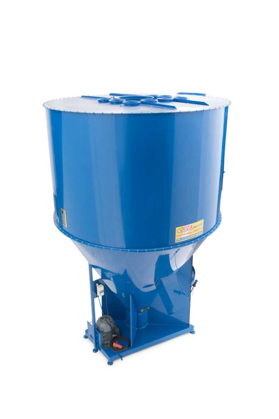 Amestecator furaje Dozamech H-033/3 - 1500 kg Capacitate: 3200 litri,