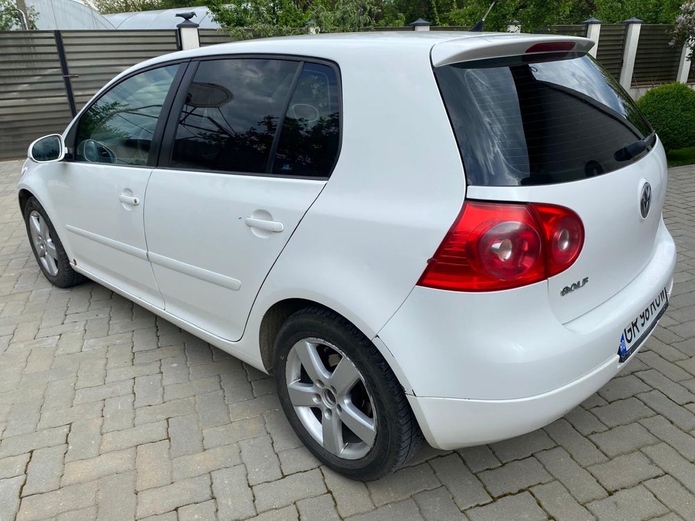 Volkswagen Golf 5 1.6 benzina 2008