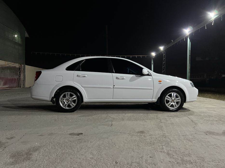 Lacceti 1.8 2 pozitsiya sotiladi xolati ideal srochna