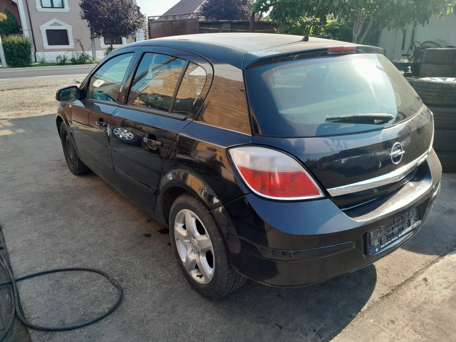 Haion complet Opel Astra H hatchback/scurt