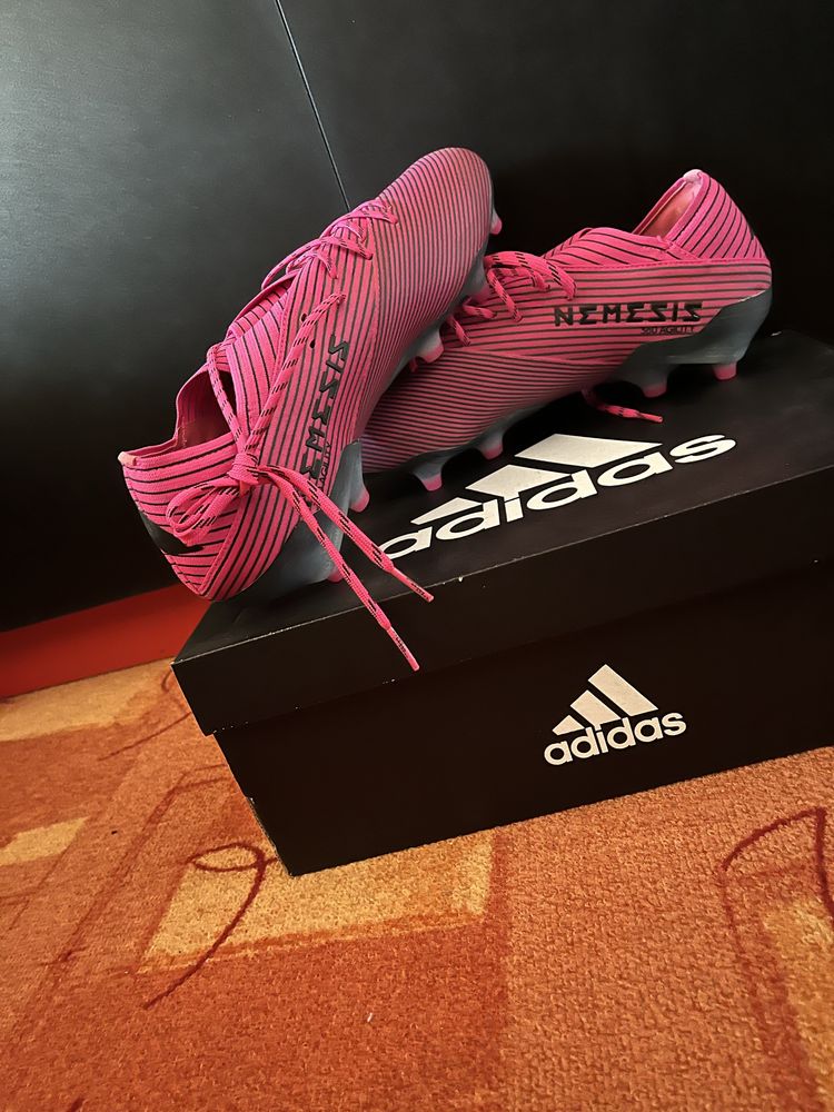 Ghete de fotbal profesional Adidas Nemeziz 19.1