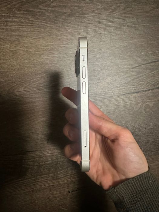 iPhone 13 mini white