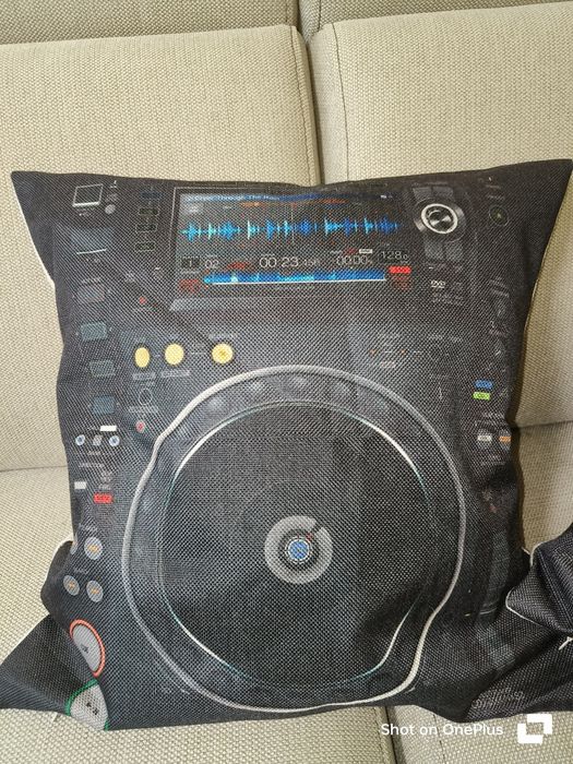 Set 3 perne decorative DJ(+ 2 rânduri de fete)