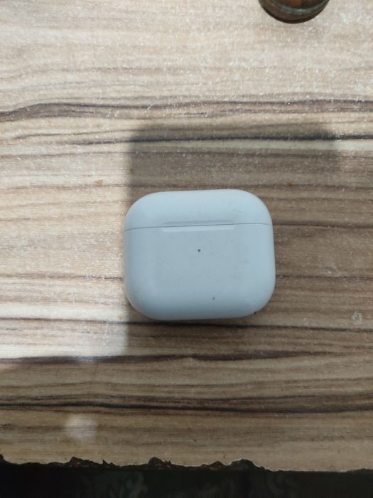 продам airpods 3