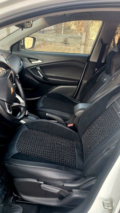 Tracker 2 LZZ plus sotiladi