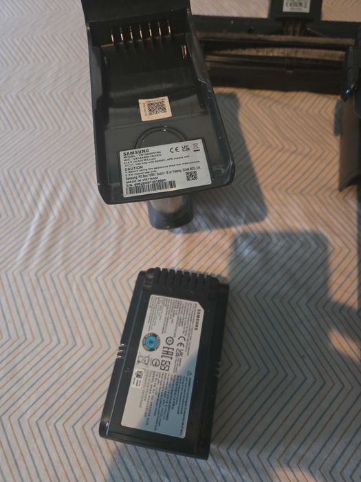 Aspirator samsung pe baterii