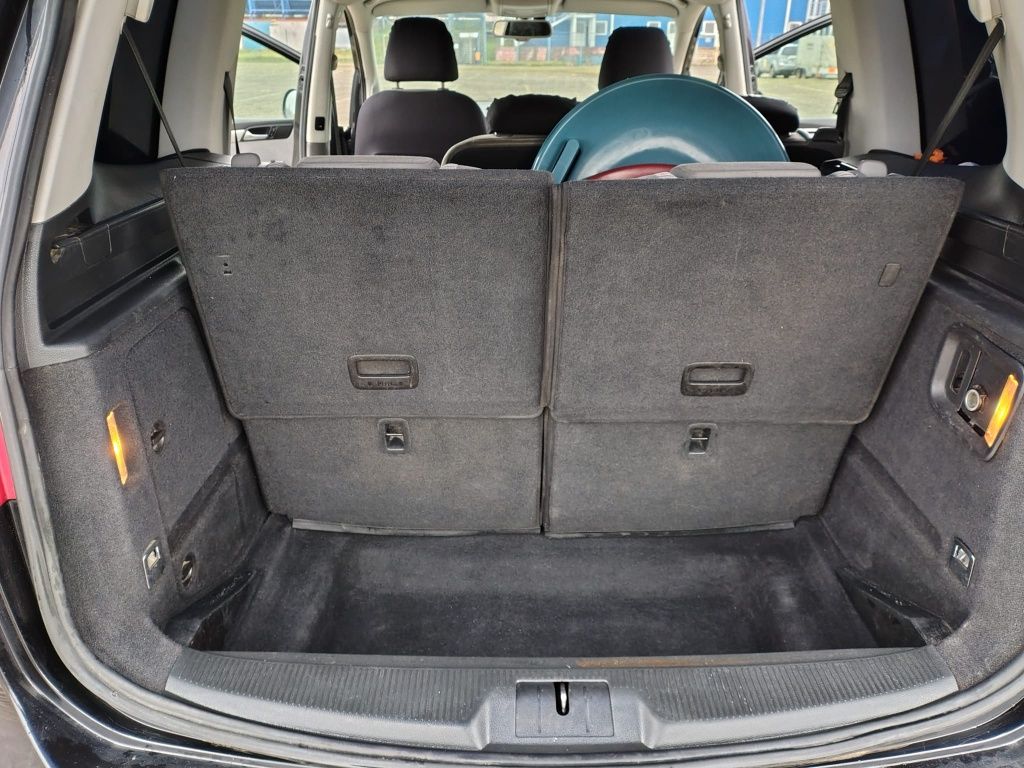 Seat Alhambra 2011, 140 cai, 7 locuri
