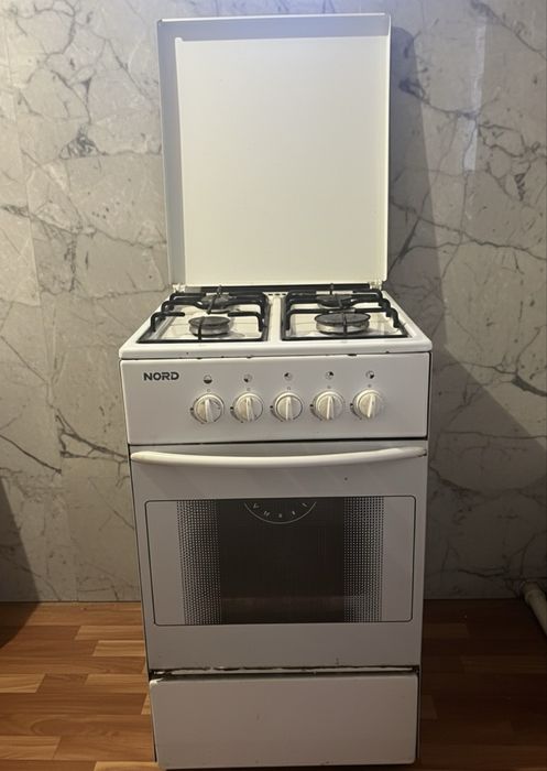 Продам газ плиту.ЦЕНА 35.000 тенге