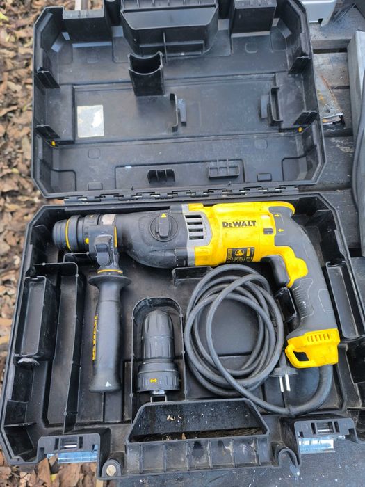 DeWalt  перфоратор