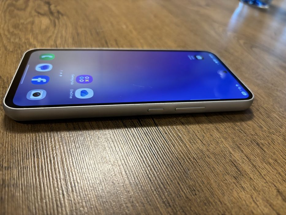 Sansung galaxy A 54 white