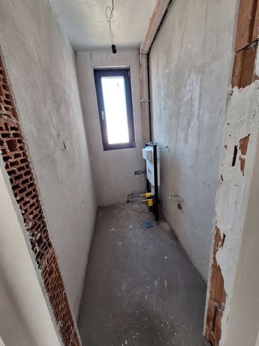 Продава се Тристаен апартамент в Пловдив, Остромила - 114 кв.м за 1202 €/кв.м - Снимка #7