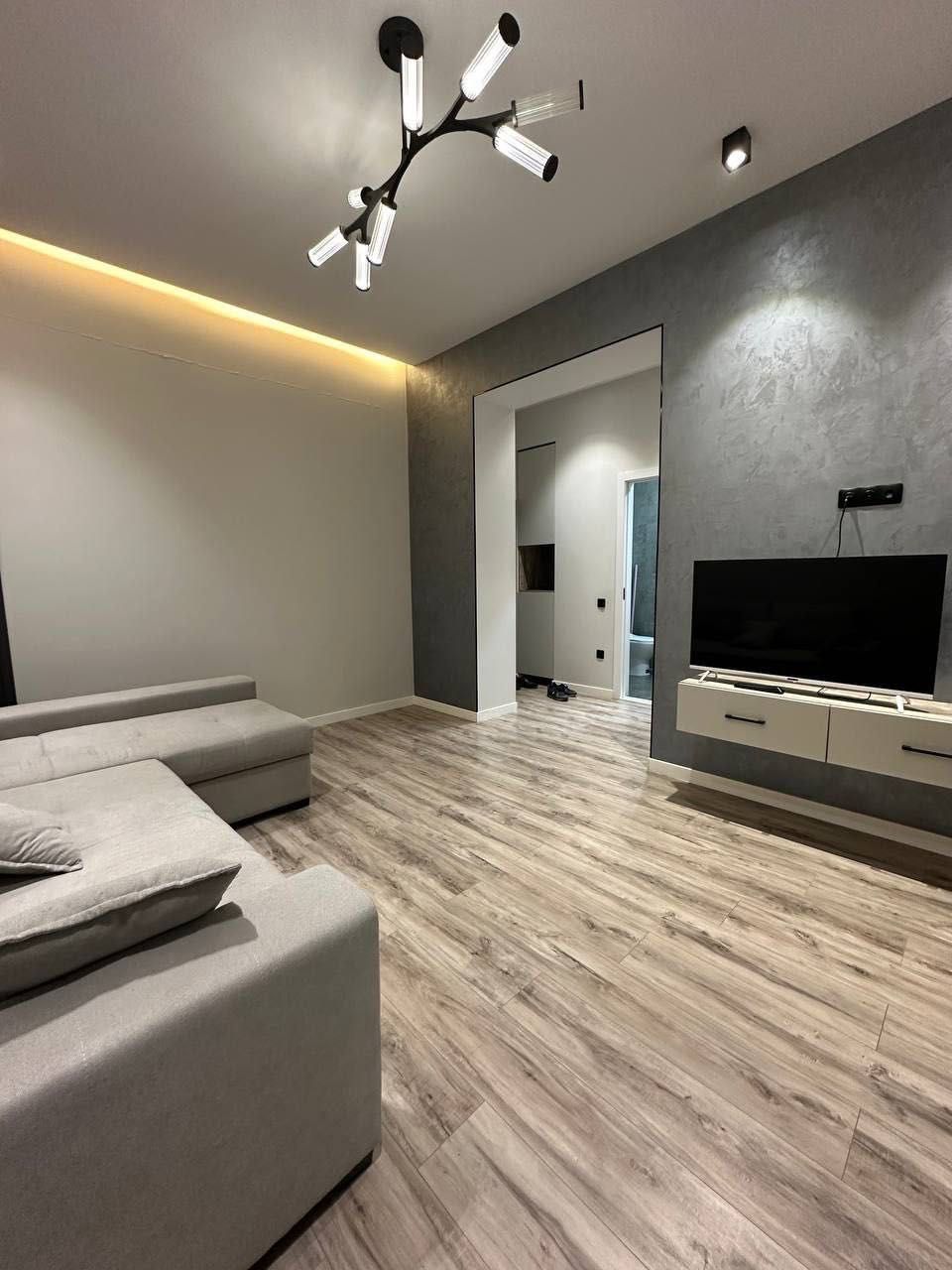 New Life Продается 2 комнатная квартира ремонт ул.Махтумкули