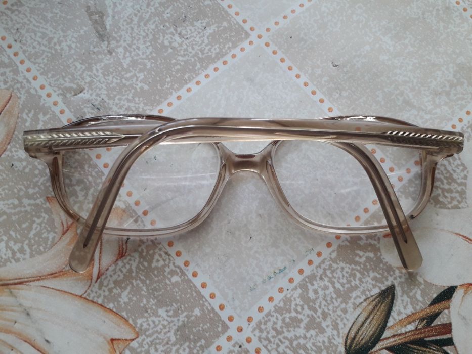 Диоптрични рамки за очила