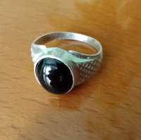 Сребърен пръстен с оникс