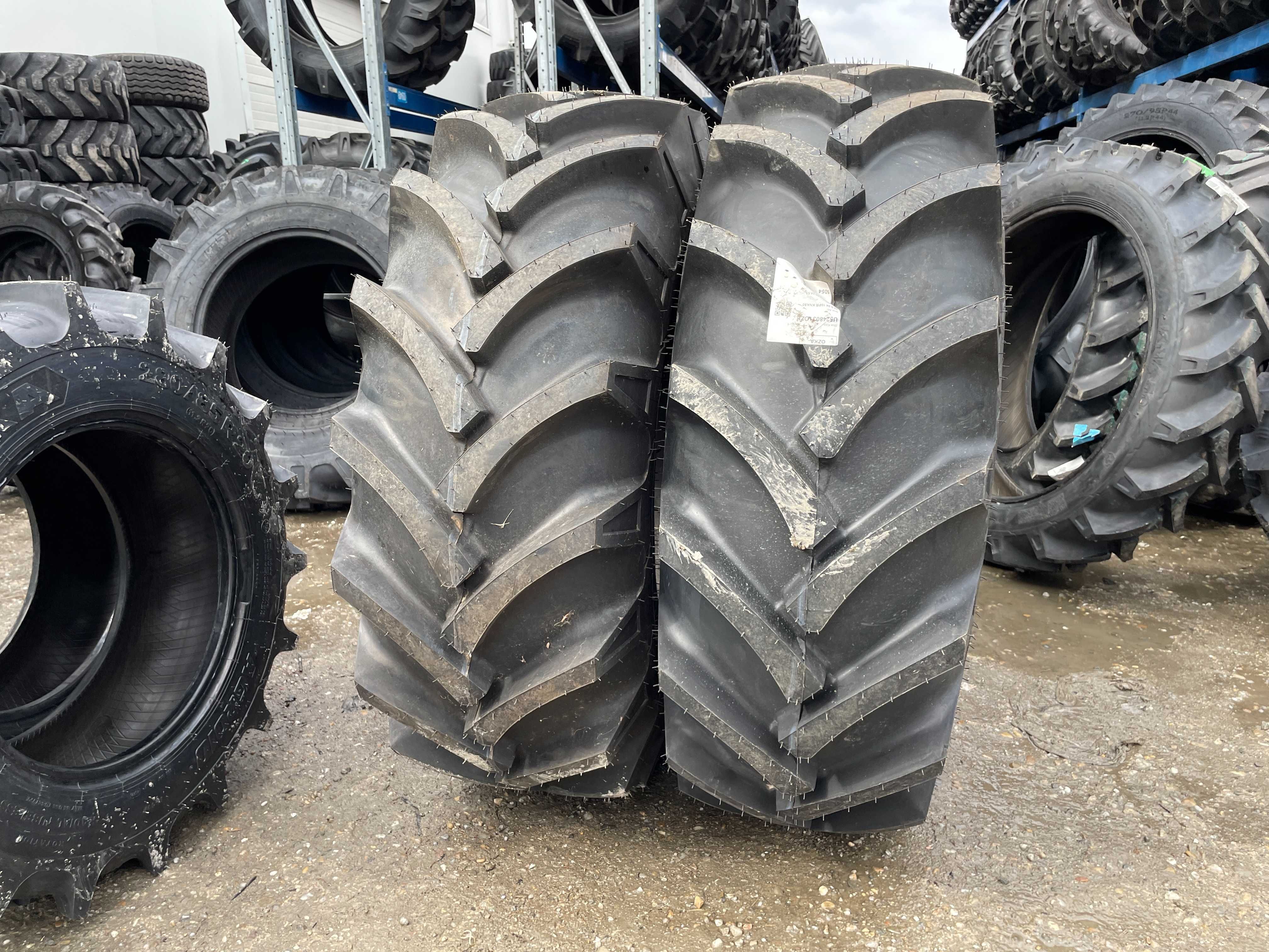 16.9-24 anvelope noi cu 10 pliuri pentru tractor fata marca OZKA
