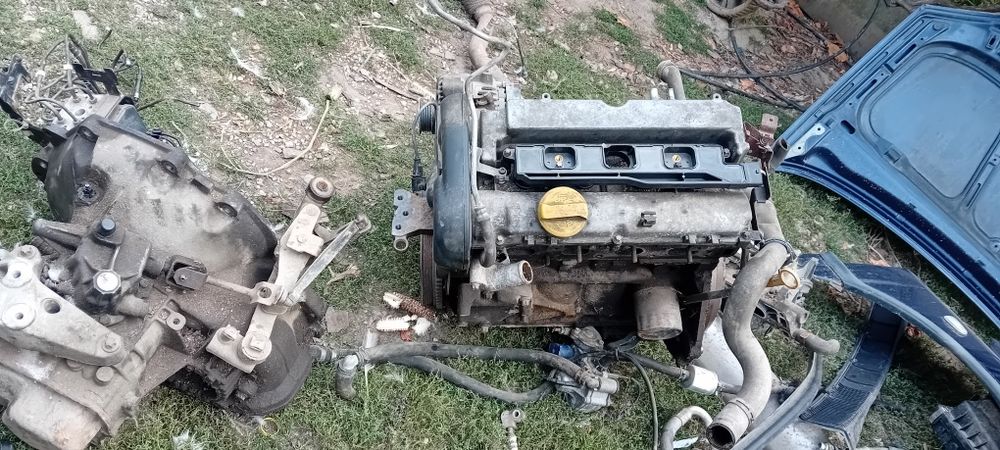 Vând motor opel asta  1.8 benzină