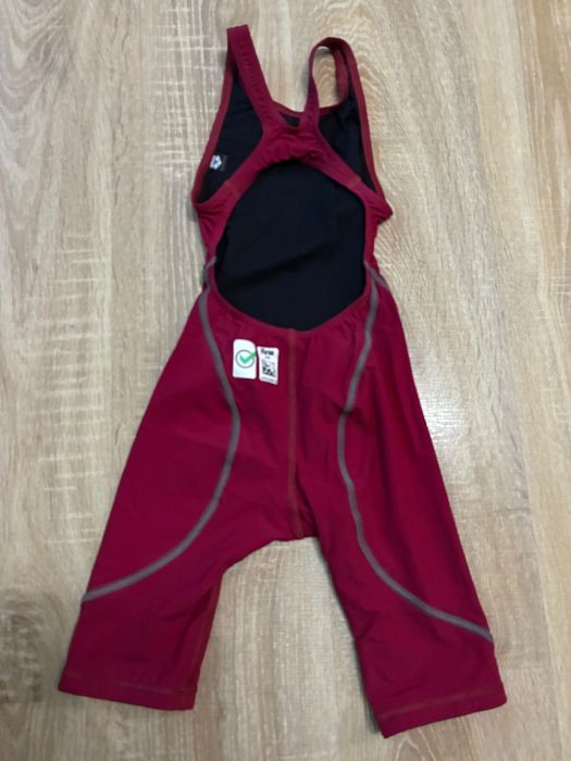 Състезателен бански за плувате Arena powerskin