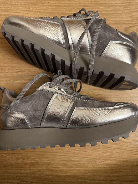 Adidasi noi Kennel & Schmenger