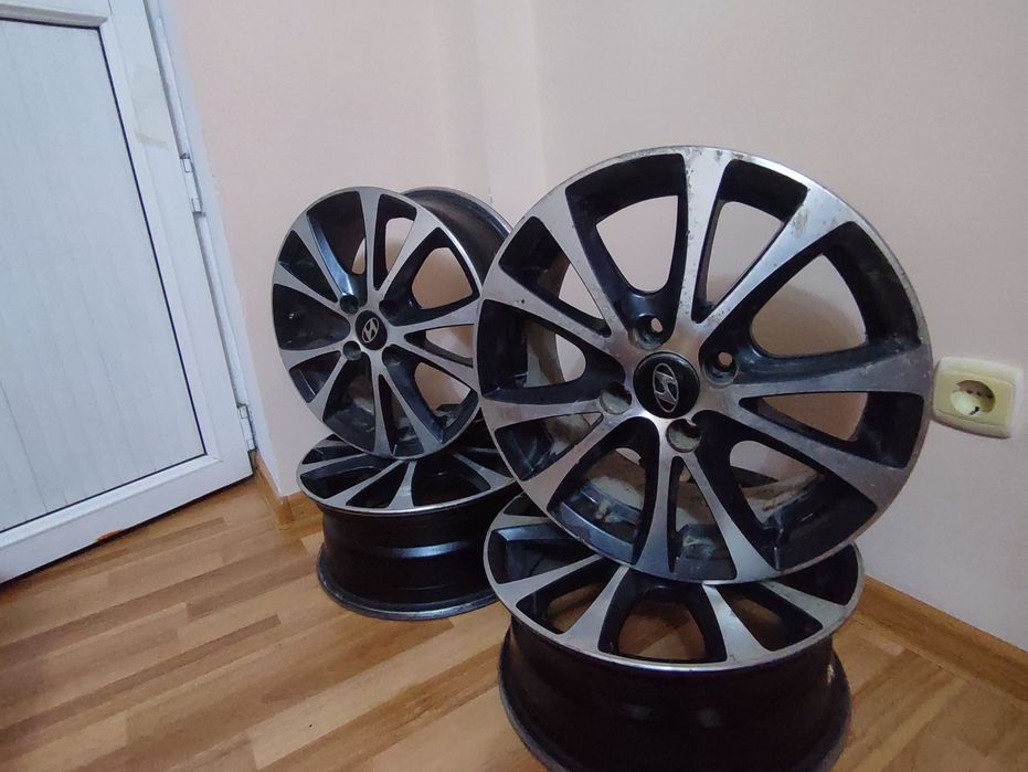 Hyundai accent rio
