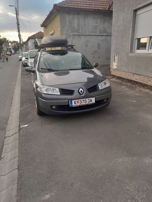 De vinzare renault megan 2