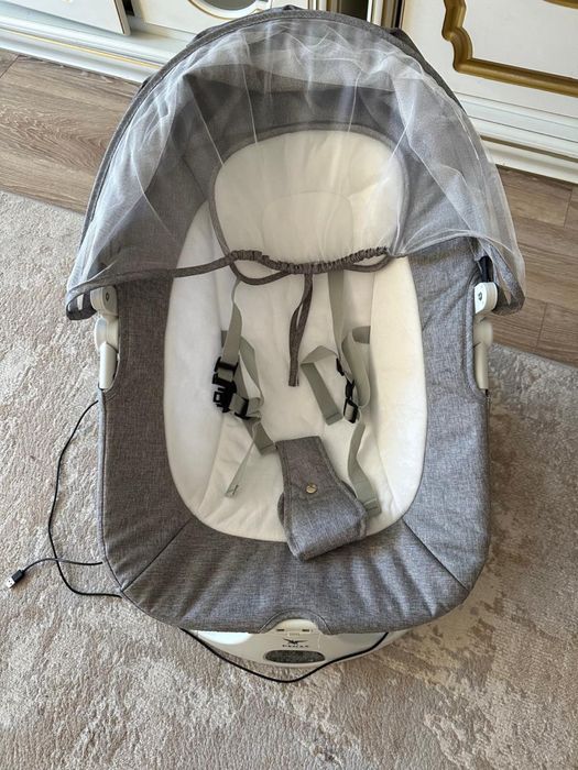 Продается шезлонг