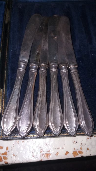 Vand set 6 cutite vechi din argint