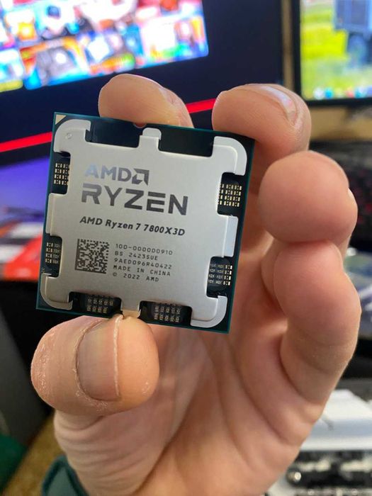 Процессор AMD Ryzen 7 7800X3D