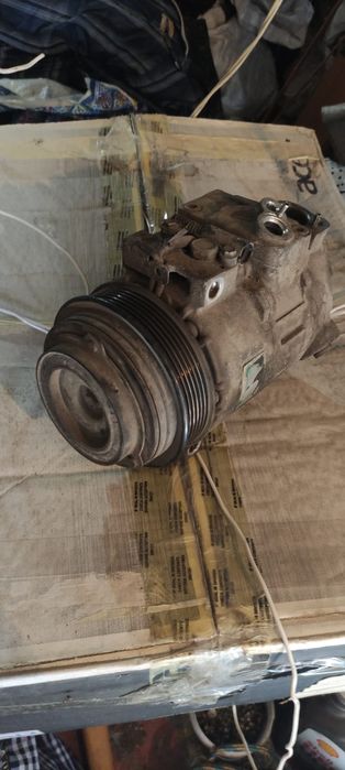 Продам не РАБОЧИЙ компрессор кондиционера мерседес 210 мотор 111