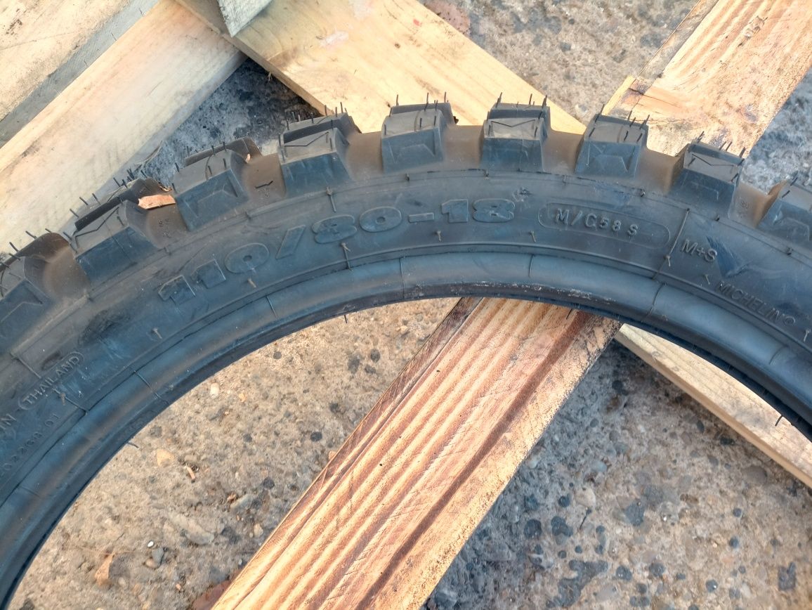 O anvelopa NOUA "trail" Michelin 110/80 R18 dot 5119
