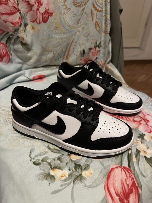 Adidasi Nike Noi originali de Dama