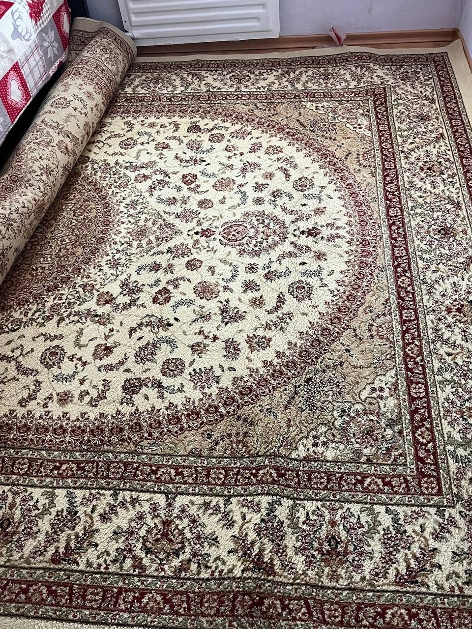 Продам ковёр  после химчистке