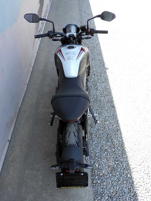 Promo Triumph Trident 660 Triple Tribute Edition MY2024 | Rate