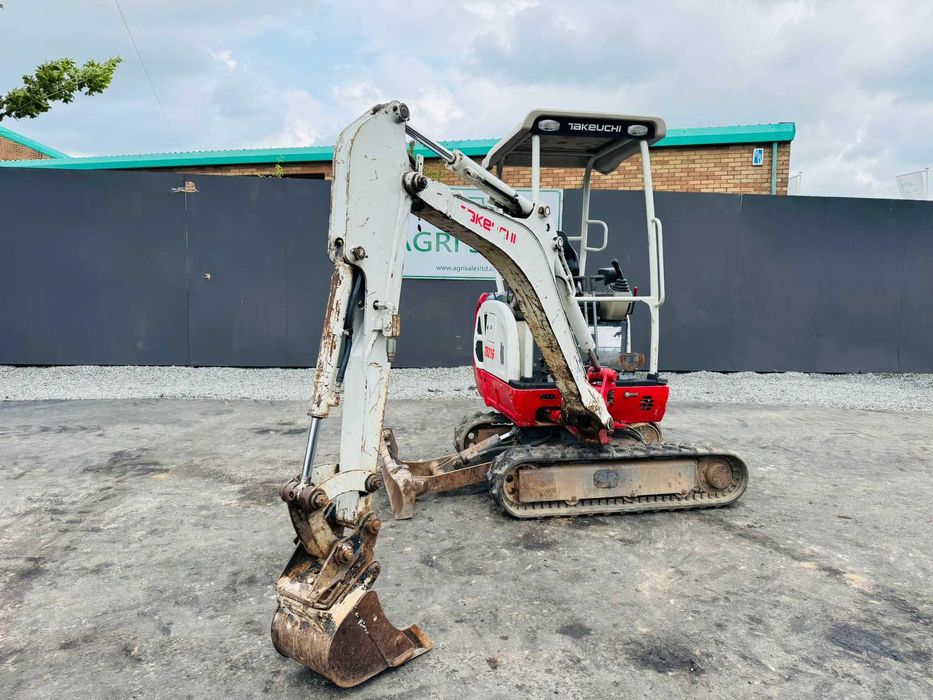 Miniexcavator Takeuchi TB216