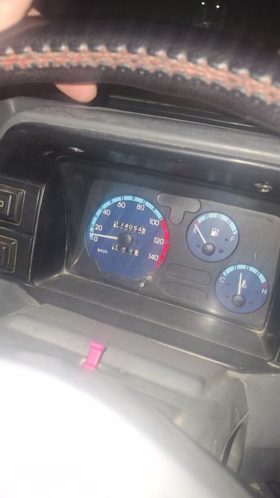 Labo avtomashinasi sotiladi