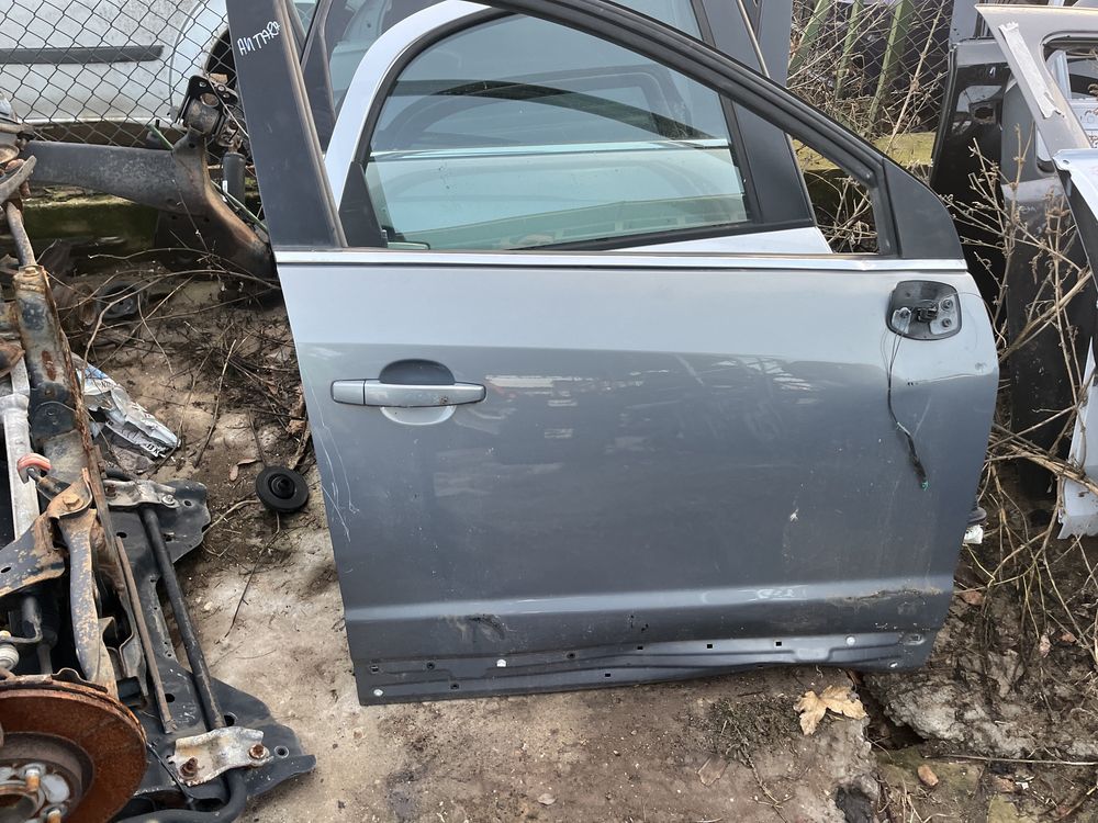 Врата предна и задна Opel Antara 2010г