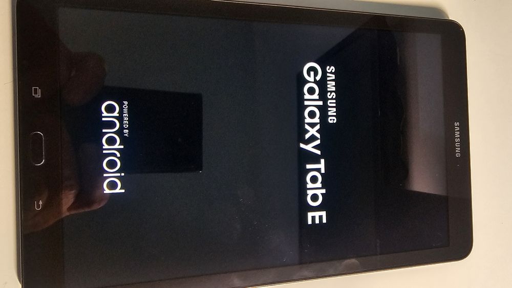 Tableta samsung galaxy tab e stare foarte bună