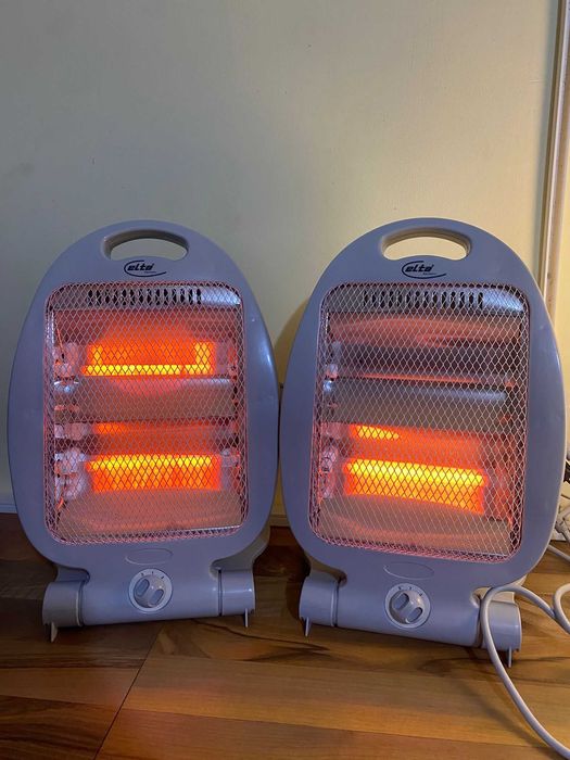 2 броя отоплителни печки – работещи, с 2 режима на нагряване