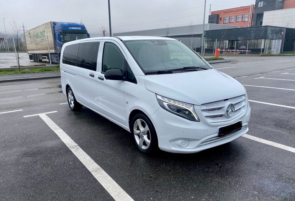 Mercedes  Vito  9 locuri , automat 4 matic, variante
