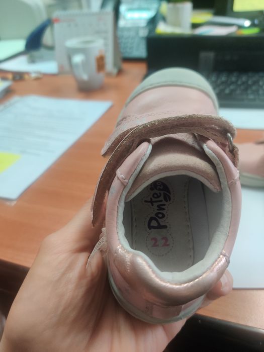 Vând papuci de fete ortopedici mărimea 22 Ponti- 14 cm  lungime int