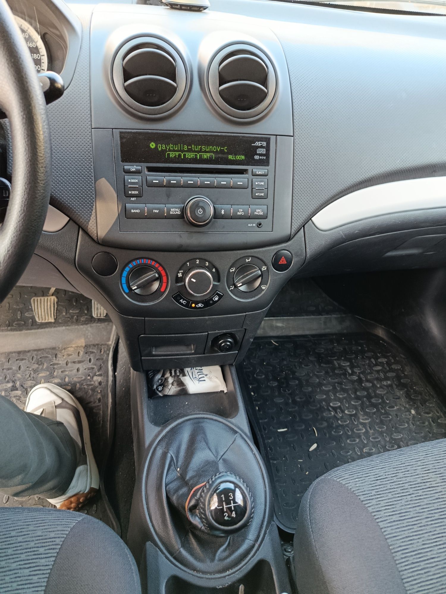Nexia 3 sotiladi srochna