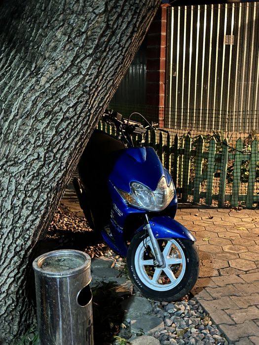 Продам скутер Yamaha RR