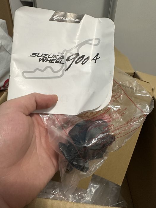 Volan Gaming Sakura Wheel 900A – Ca nou, stare excelentă