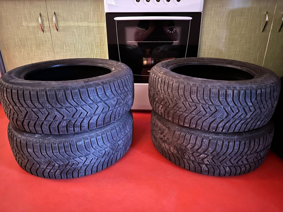 Продам Шины 205,,55,16 зимние