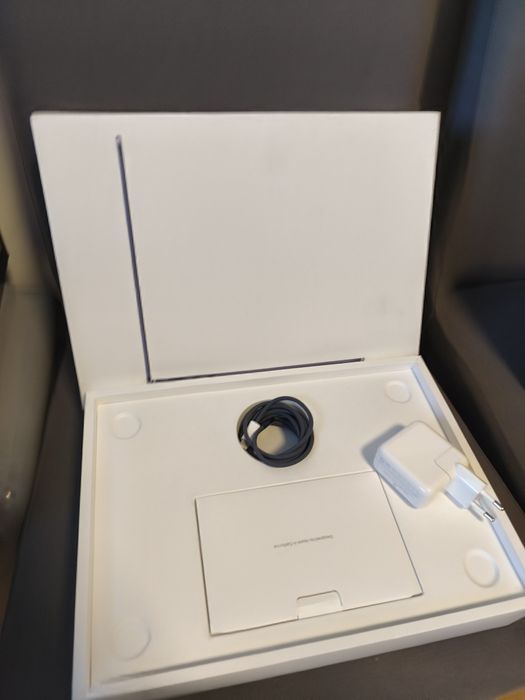 MacBook Air 13" M4 – 16GB RAM / 512GB SSD